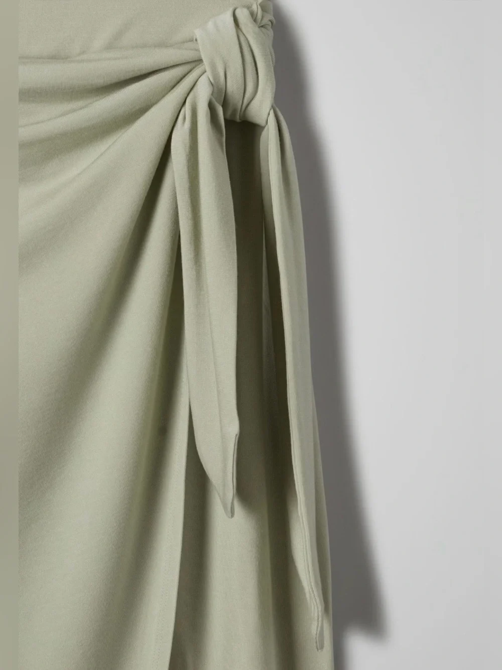 NWT Aritzia Wilfred Saturn Midi Dress Square Neck Wrap in Pastel Sage Green Sz M - Picture 6 of 12